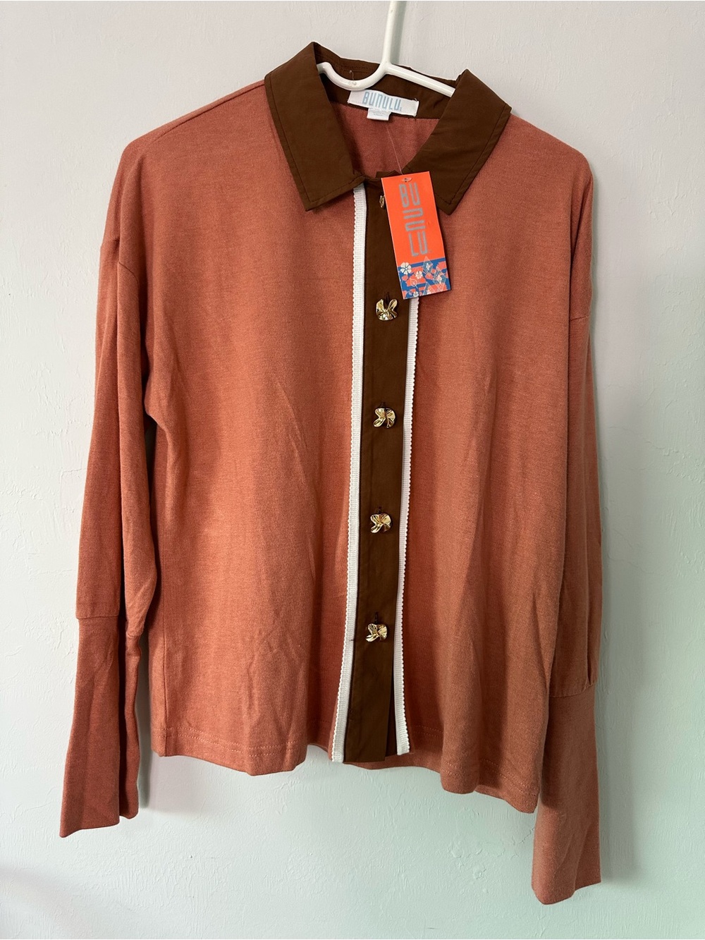 Bunulu Rust & Brown V-Neck Button-Front Sweater